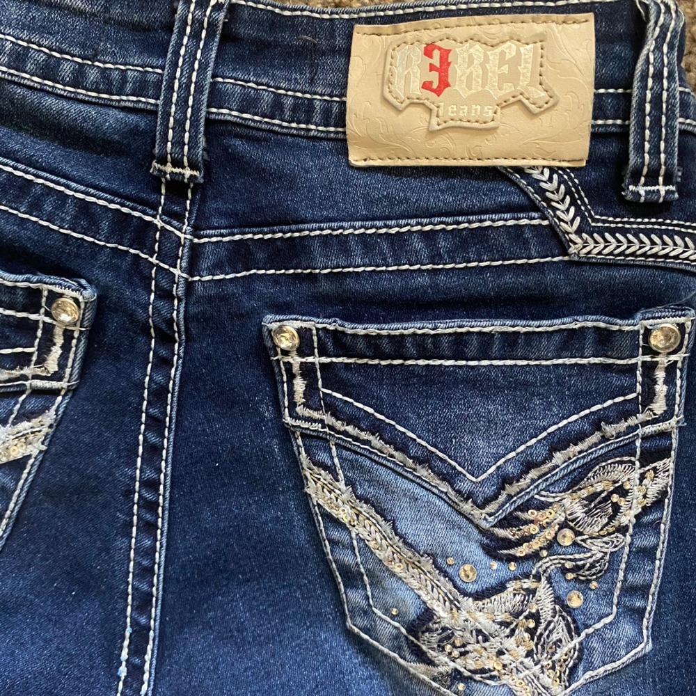 Rebel Jeans Women's Size 24 Dark Wash Bootcut Embroidered Rhinestone Denim - Picture 3 of 9